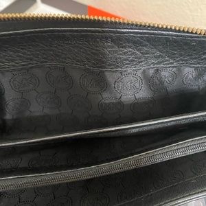 MK black wallet